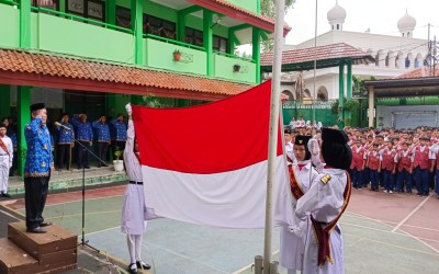 Pelaksanaan Upacara Sumpah Pemuda Di MTsN 1 Jakarta Berlangsung Khidmat